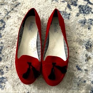 Like New BootsiTootsi Red moccasin Size 8